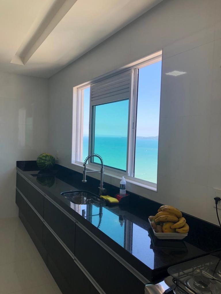 Cobertura Com Belissima Vista Para O Mar E Jacuzzi Ітапема Екстер'єр фото