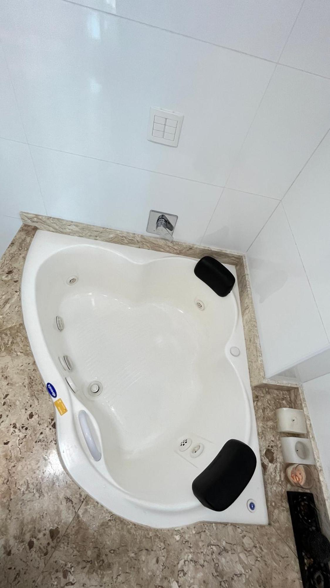 Cobertura Com Belissima Vista Para O Mar E Jacuzzi Ітапема Екстер'єр фото
