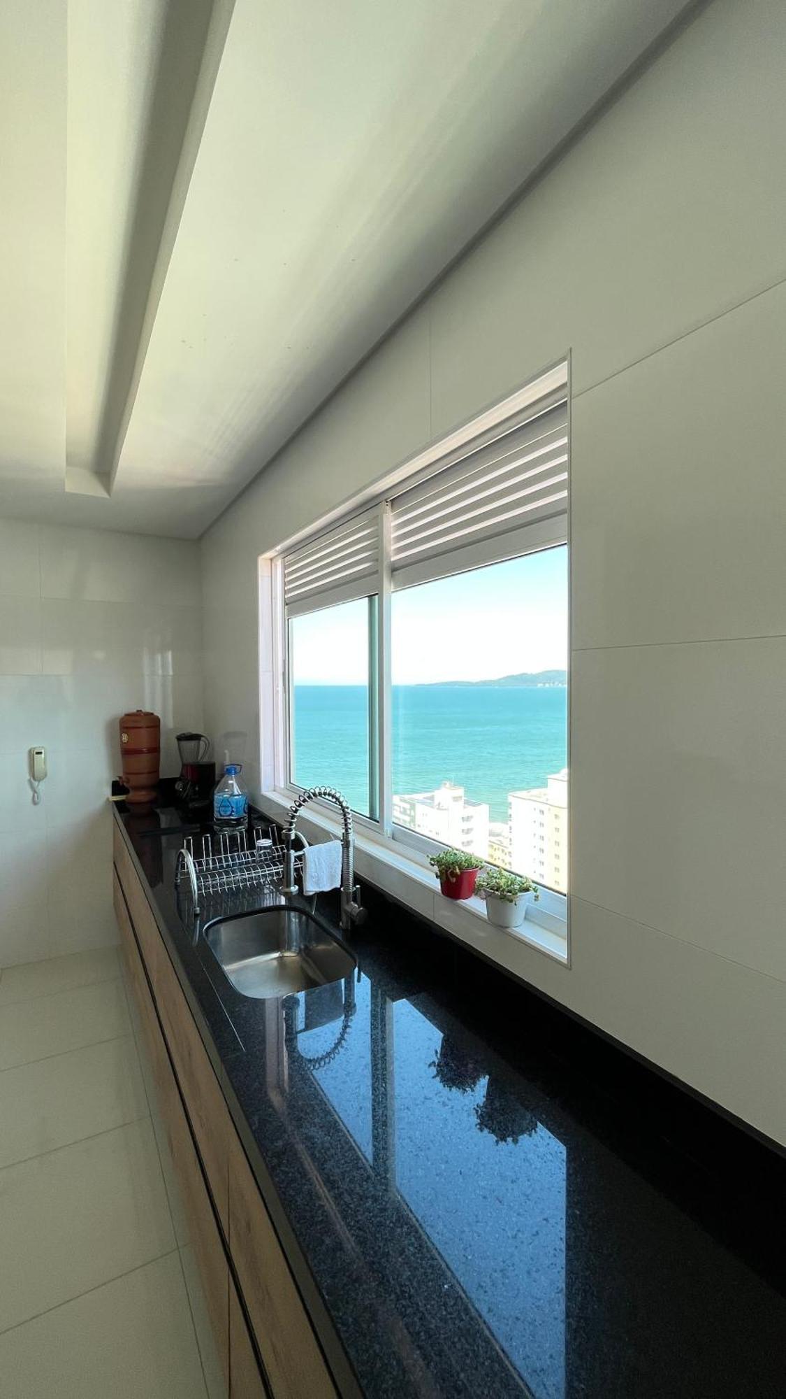 Cobertura Com Belissima Vista Para O Mar E Jacuzzi Ітапема Екстер'єр фото